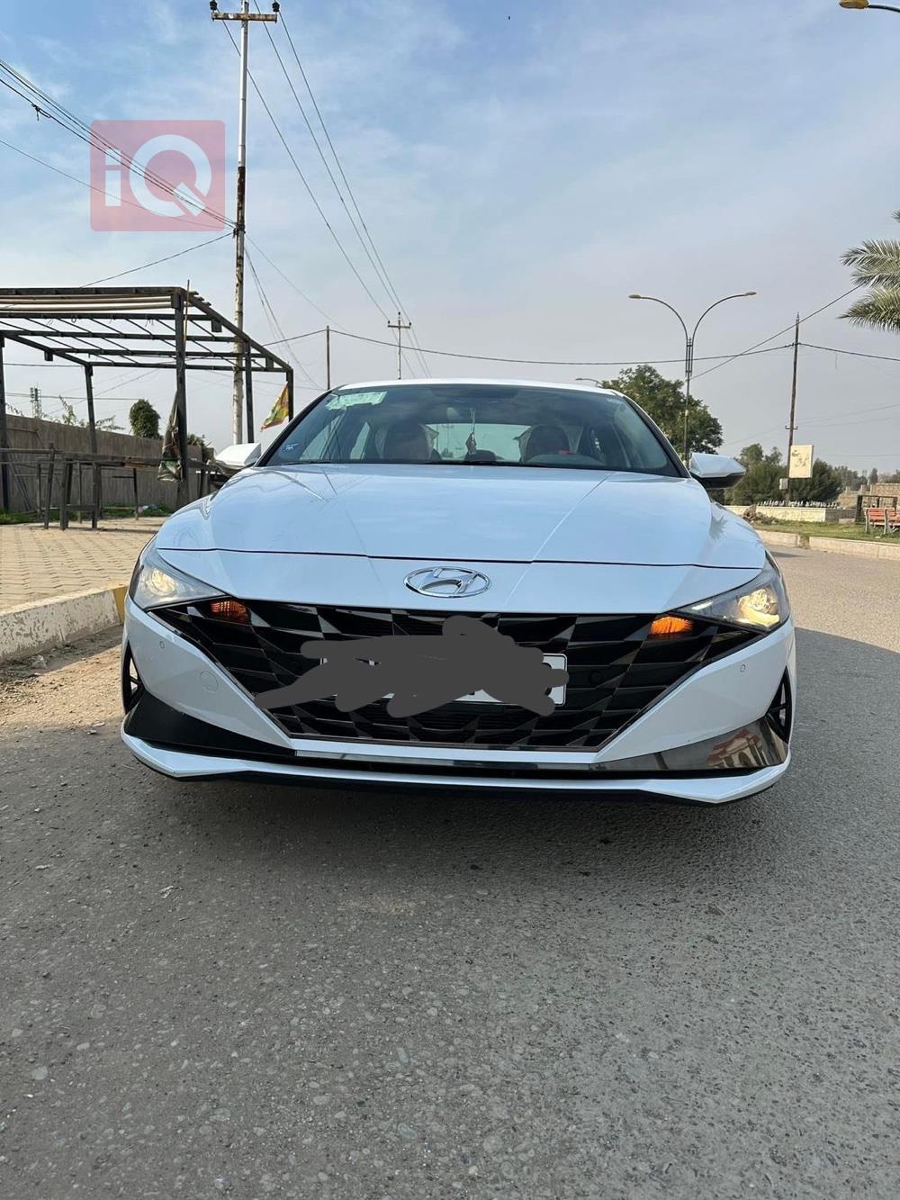 هیوندای ئەلەنترا